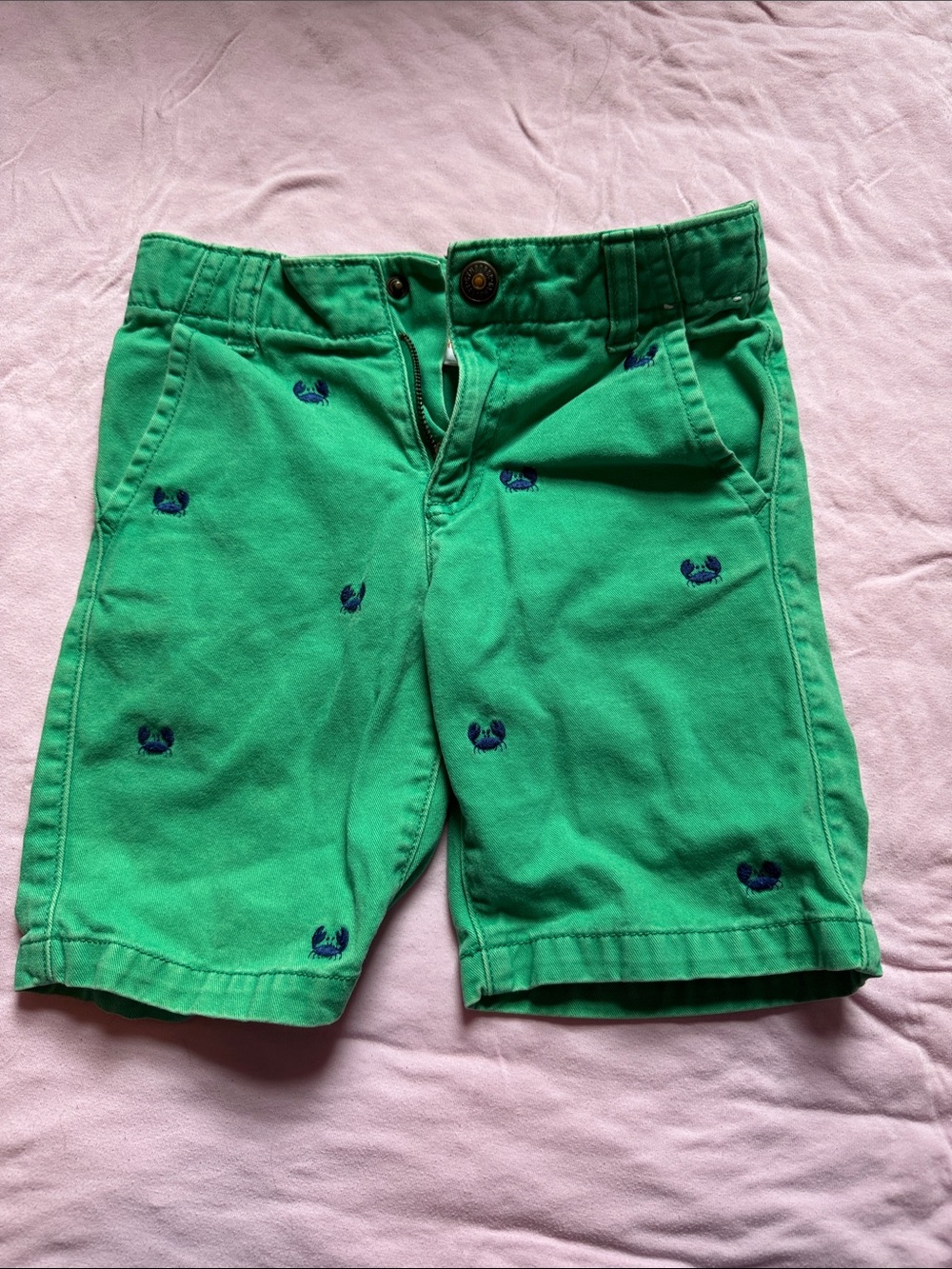 Kids Green Embroidered Crab Shorts - size 7